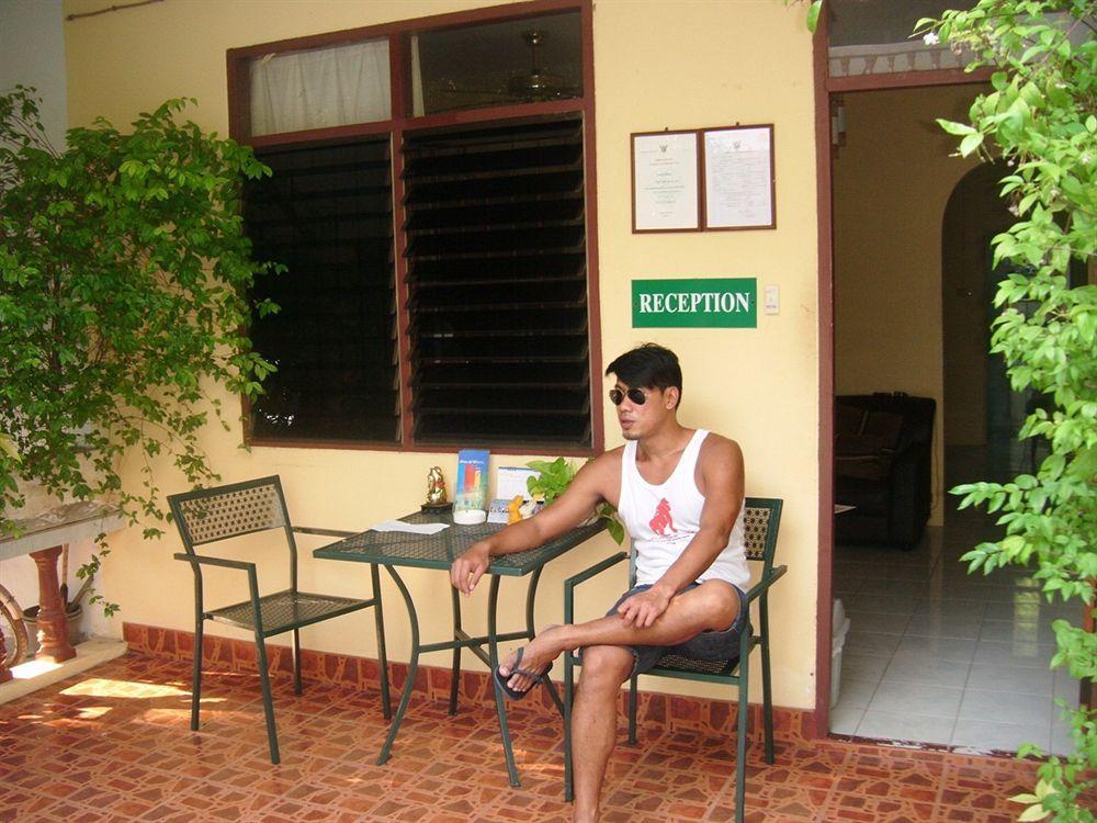 Patong Peace Hostel Eksteriør bilde